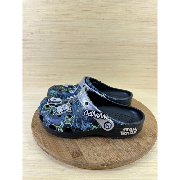 NEW Crocs Star Wars Classic Mandalorian Clogs Unisex Mens 6 Womens 8 - Picture 1 of 7